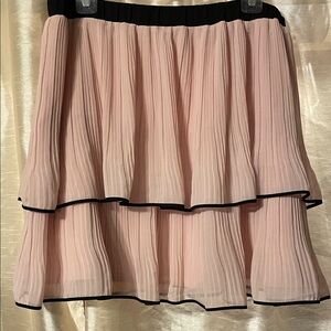 Worthington Black and Pink Tiered Mini Skirt